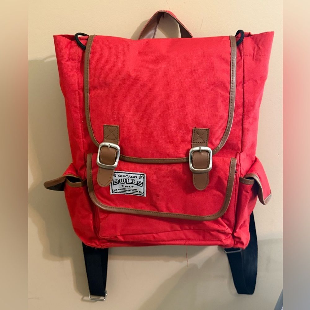 NBA Chicago Bulls book bag BACKPACK RED knapsack.